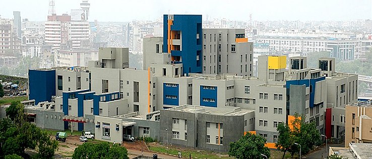 Surat Municipal Institute of Medical Education & Research (SMIMER)